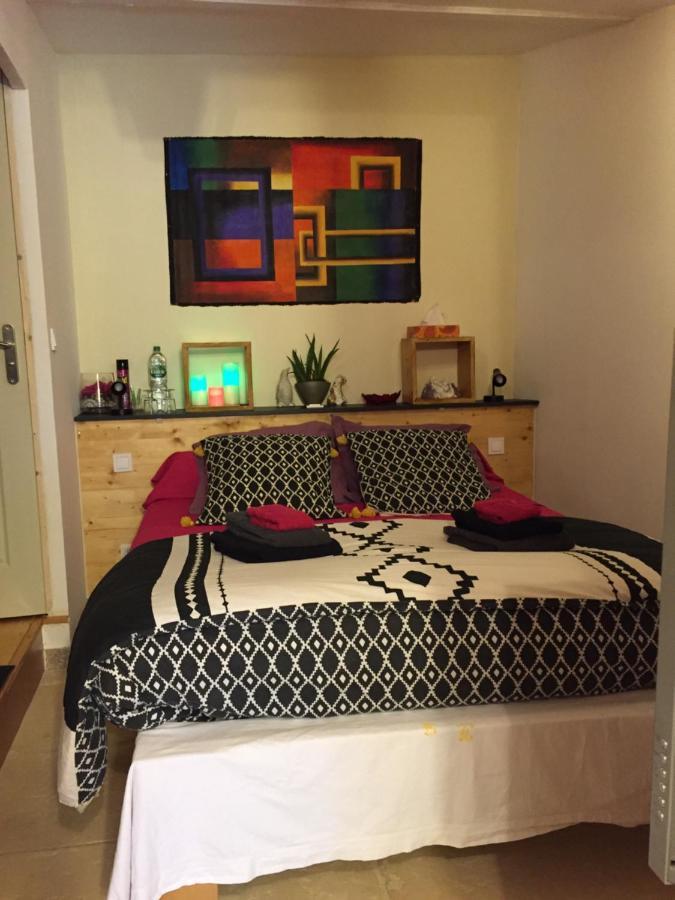 Apartamento Dependance Privee - Halte Route Le Thor Exterior foto
