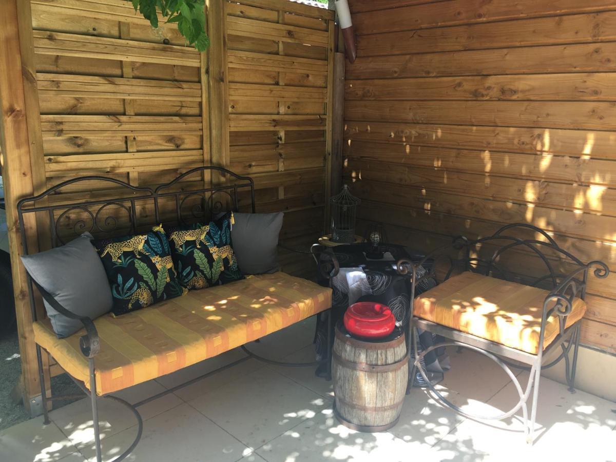 Apartamento Dependance Privee - Halte Route Le Thor Exterior foto