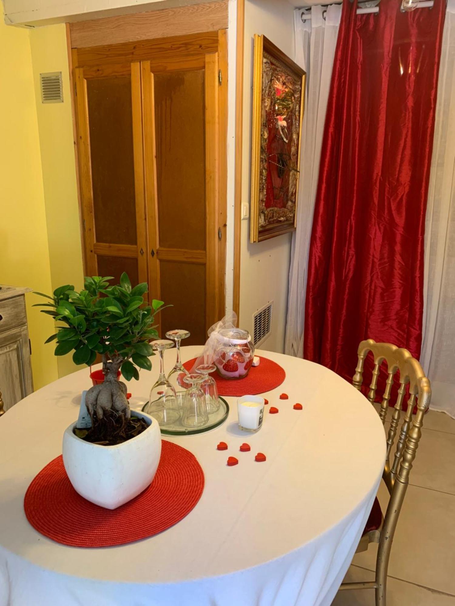 Apartamento Dependance Privee - Halte Route Le Thor Exterior foto
