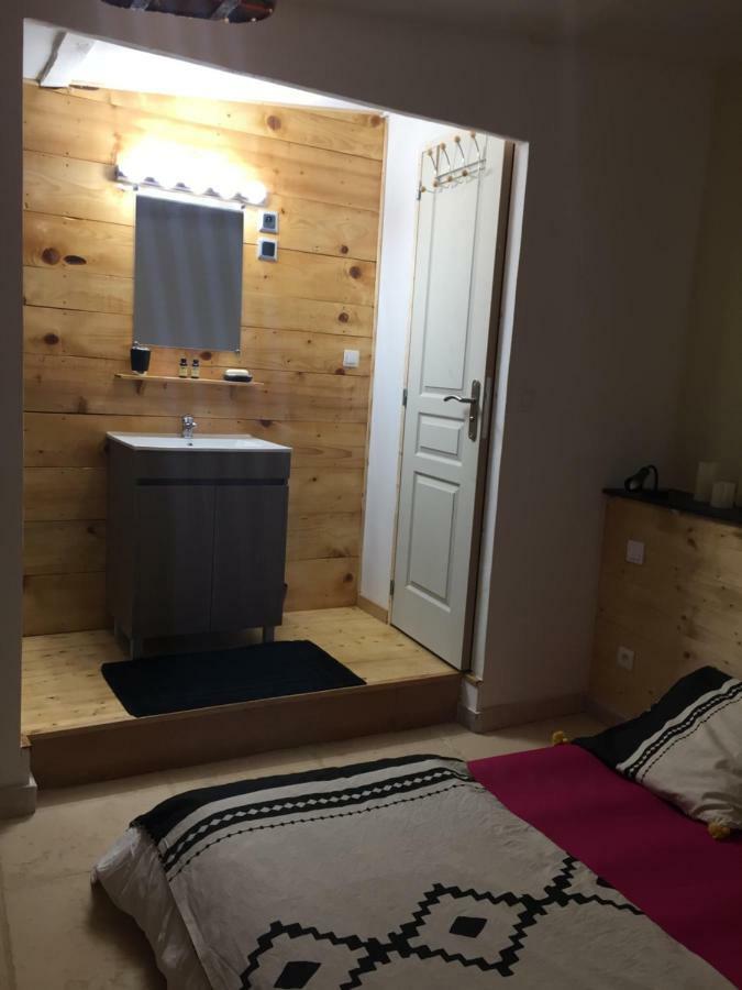 Apartamento Dependance Privee - Halte Route Le Thor Exterior foto